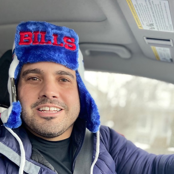 Meet your Posher, Chris - Picture 1 of 1